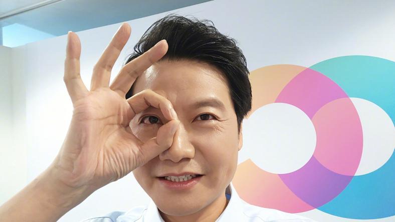 小米盯上女生的同时,vivo 盯上了直男